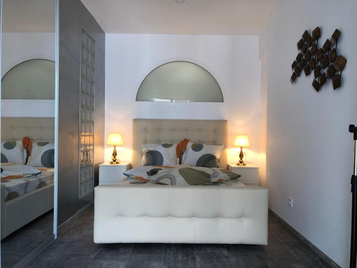 Luxury Westpark 2 Residence Lake View W6 Bucarest Extérieur photo