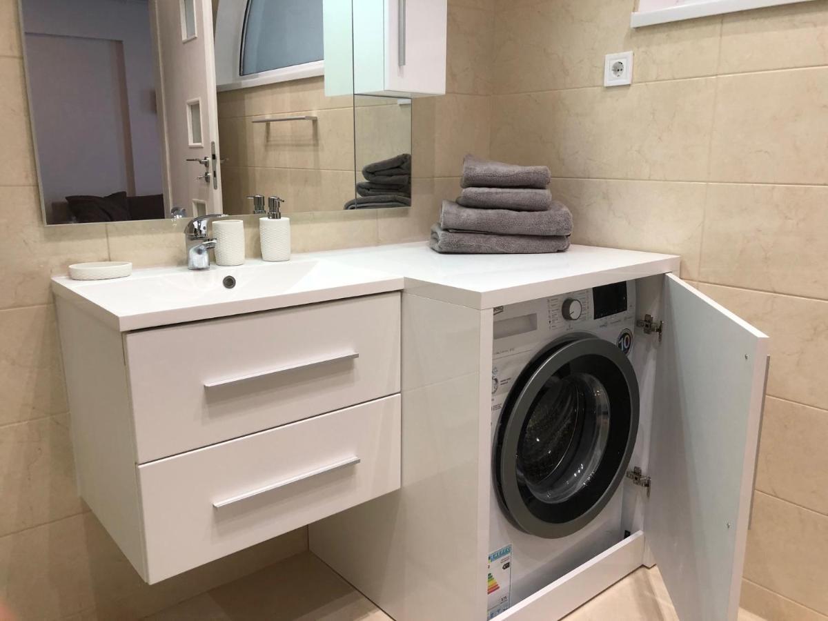 Luxury Westpark 2 Residence Lake View W6 Bucarest Extérieur photo