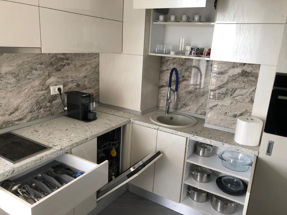 Luxury Westpark 2 Residence Lake View W6 Bucarest Extérieur photo